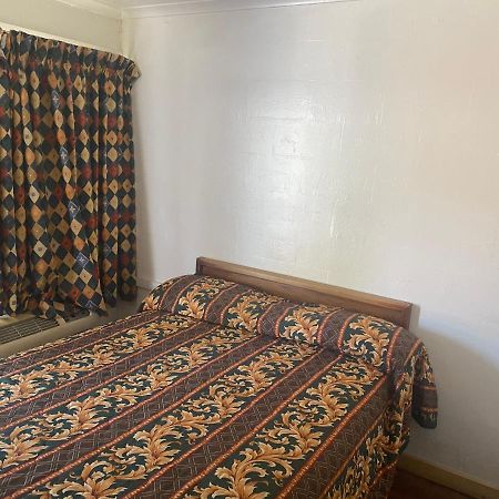 غاربرفيل Johnston'S Motel المظهر الخارجي الصورة
